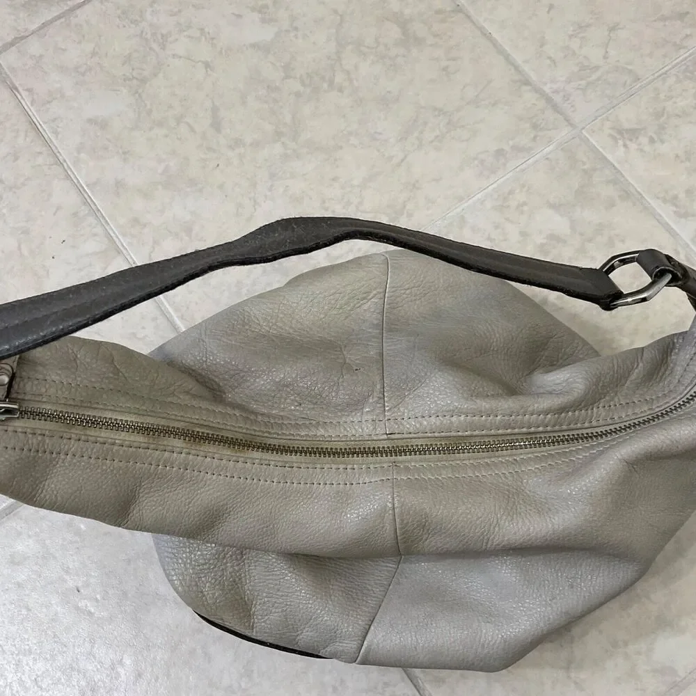 B. Makowsky Women’s Two tone  Leather Hobo Purse Shoulder Bag multiple Zippers.
